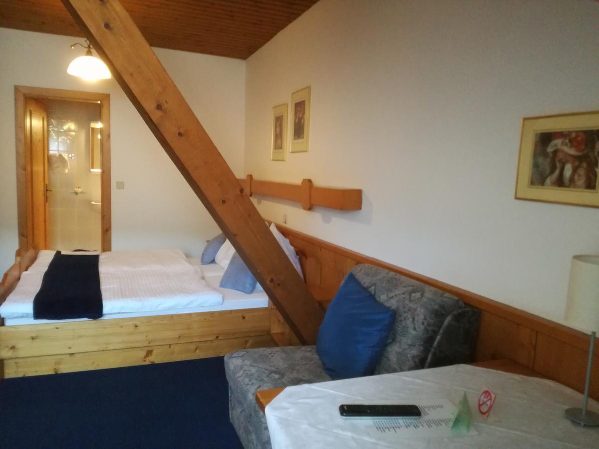 Gasthof Platzschmied Guttaring Bagian luar foto